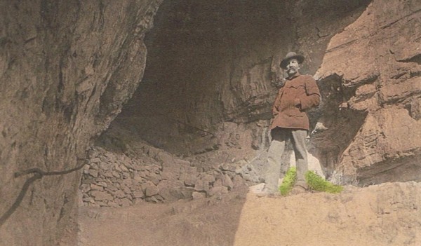 Grotte d´Orjobet (entrée inférieure)