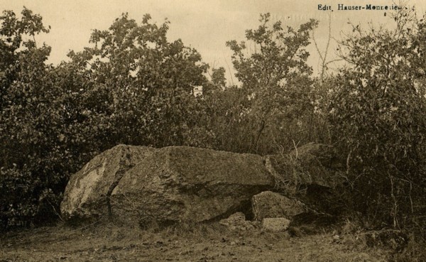 Le Sarcophage ou Pierre Vieille