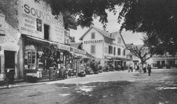 Magasin de souvenirs de Roger Hauser (v. 1930)