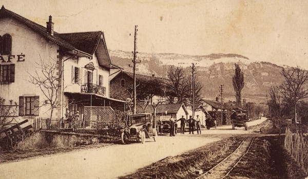 Voiture de Charles Brand aux Mouilles (v. 1935)