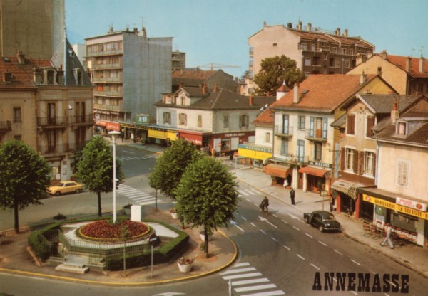 Place Nationale (16/17)