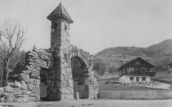 Hôtel-restaurant du Château de l´Ermitage, le nouveau porche (v. 1939)