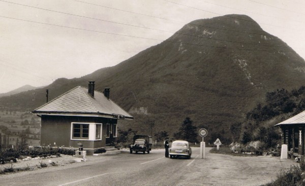 Le poste de douane de Collonges (01)