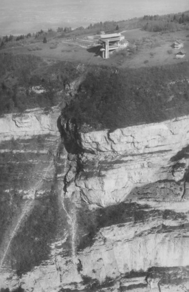 La gare supérieure du téléphérique du Salève