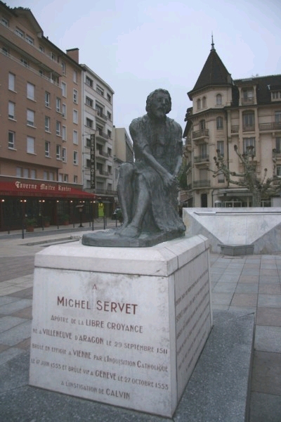 Monument actuel de Michel Servet