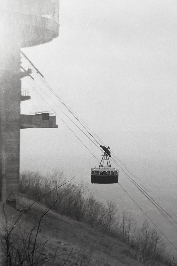Cabine du  téléphérique à la montée (mars 1953)