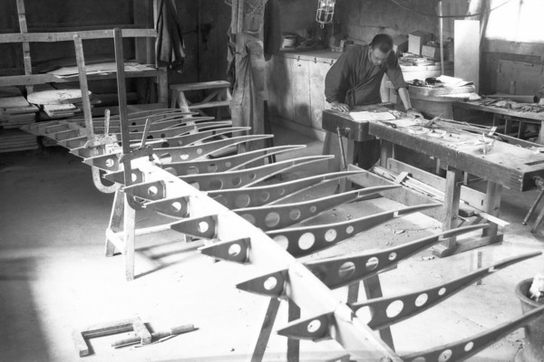 Construction d'un « Pou-du-ciel » - 1 (juillet 1935)