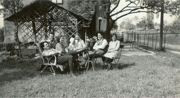 Repos dominical à Blécheins (v. 1930)