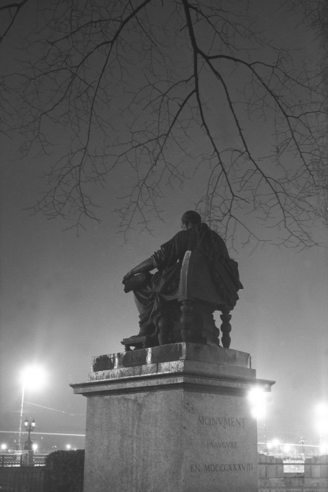 Statue de Jean-Jacques Rousseau (déc. 1946)