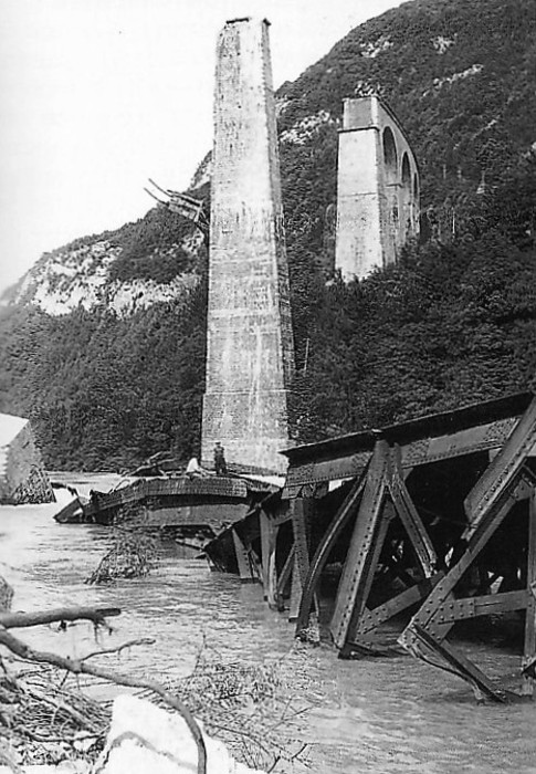 Le viaduc de Longeray dynamité (1940)
