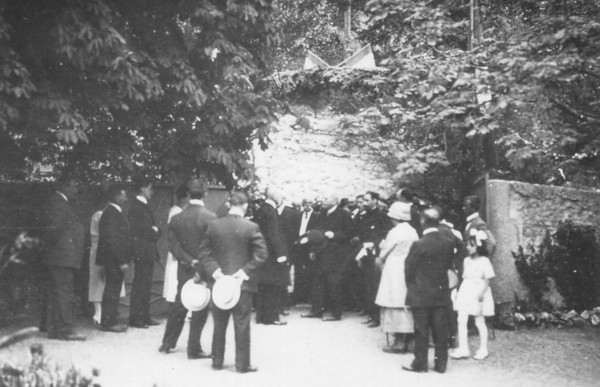 Inauguration du monument aux morts de Monnetier