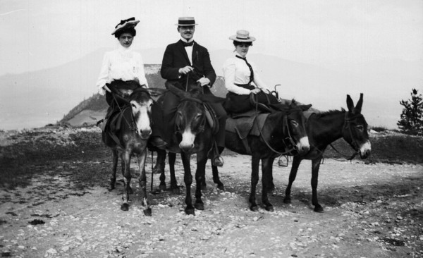 La Croix de Monnetier (2/3) (v. 1900)