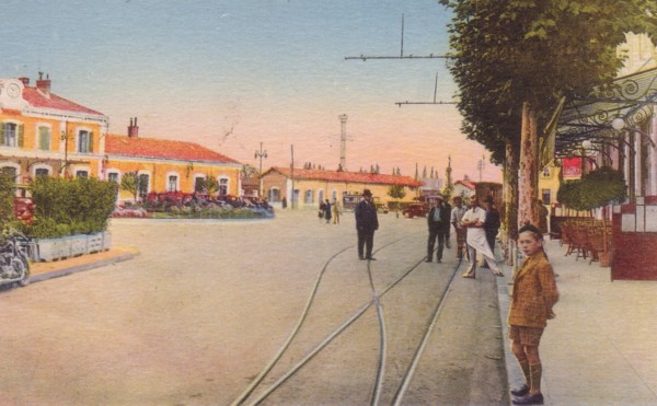 Place de la Gare à Annemasse (v. 1920)