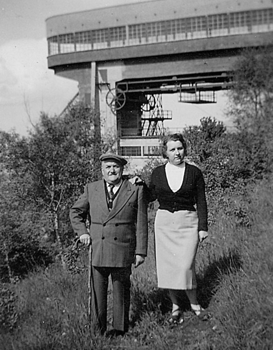 Promenade au Salève près du téléphérique (1955)