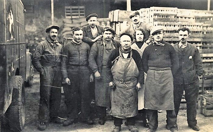 Le personnel des établissements Jean Raphin