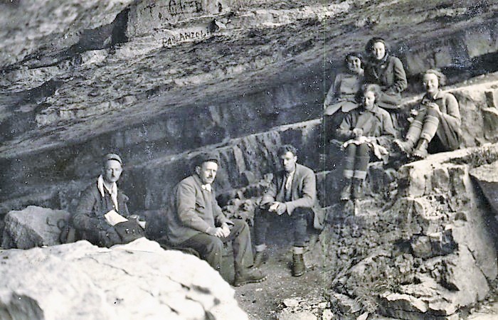 Grotte de la Table (vers 1932)