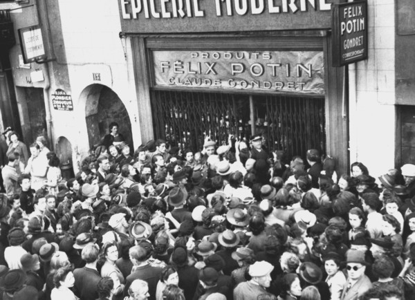 Un des magasins de Claude Gondret (1943)