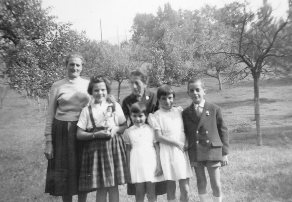 En visite au café du Tilleul à La Forge (1959)