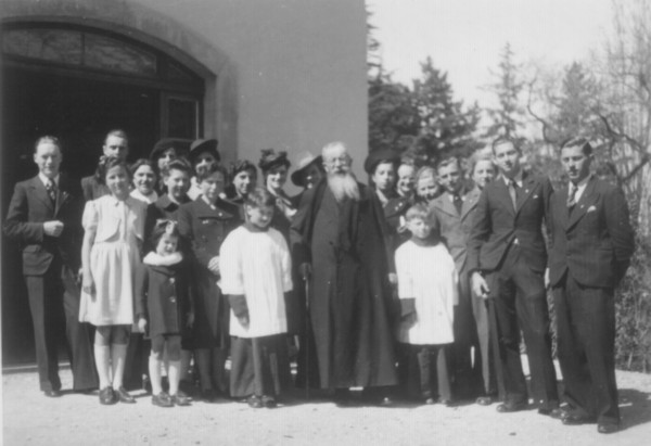 Visite du père Trottet à Bois Salève (1941)