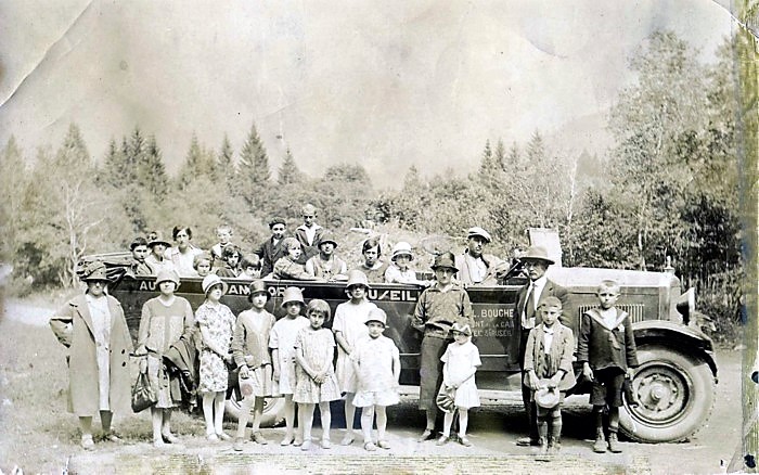 Autocar décapotable Bouchet 