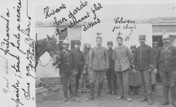 Prisonniers allemands et soldats français (1915)