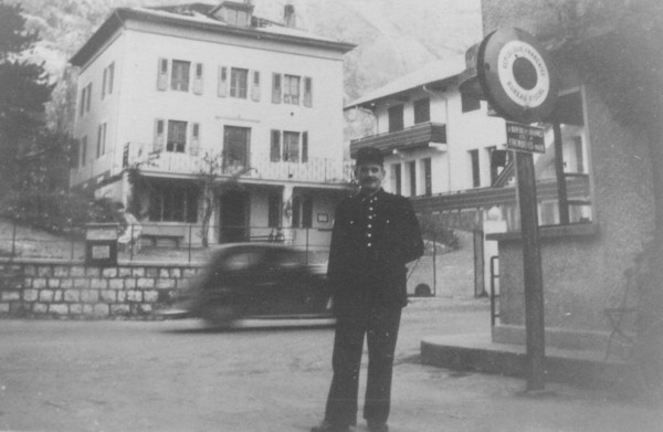 Douanier au Pas de l´Echelle